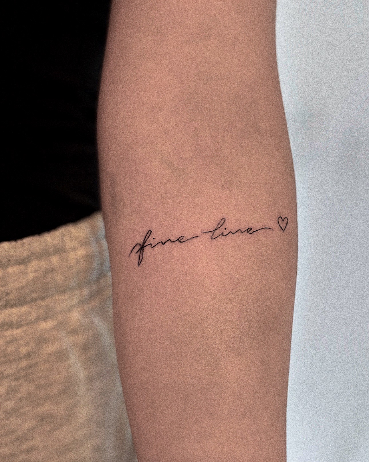 Hieno viiva -tatuointi, Saari Ink Tampere